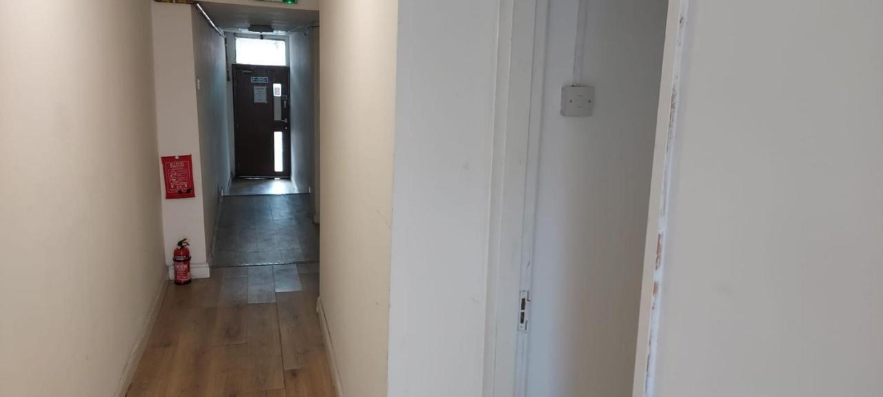Lovely 3-Bed Apartment In Parkgate Rotherham Luaran gambar