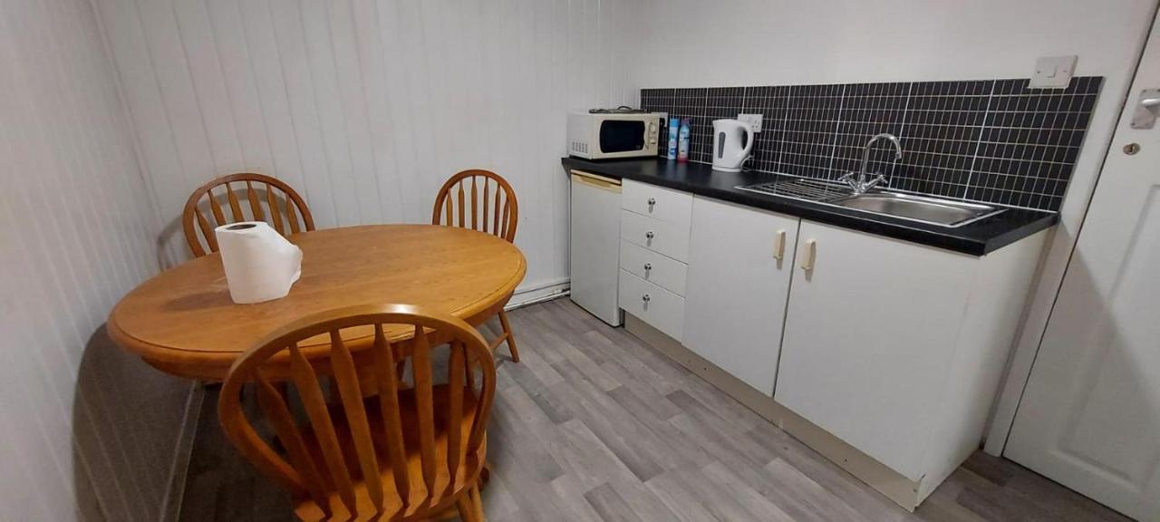 Lovely 3-Bed Apartment In Parkgate Rotherham Luaran gambar